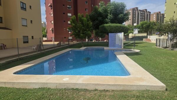 Piso De 3 Dormitorios En Levante 